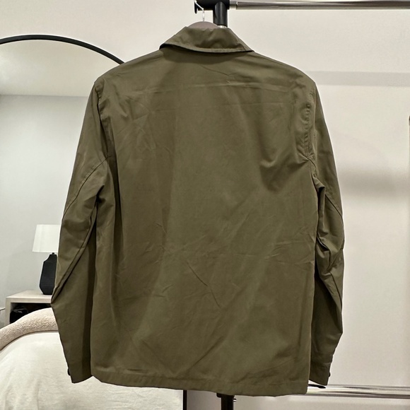 Abercrombie & Fitch Wind and Water Resistant Jacket Olive Green in Small - Picture 3 of 5